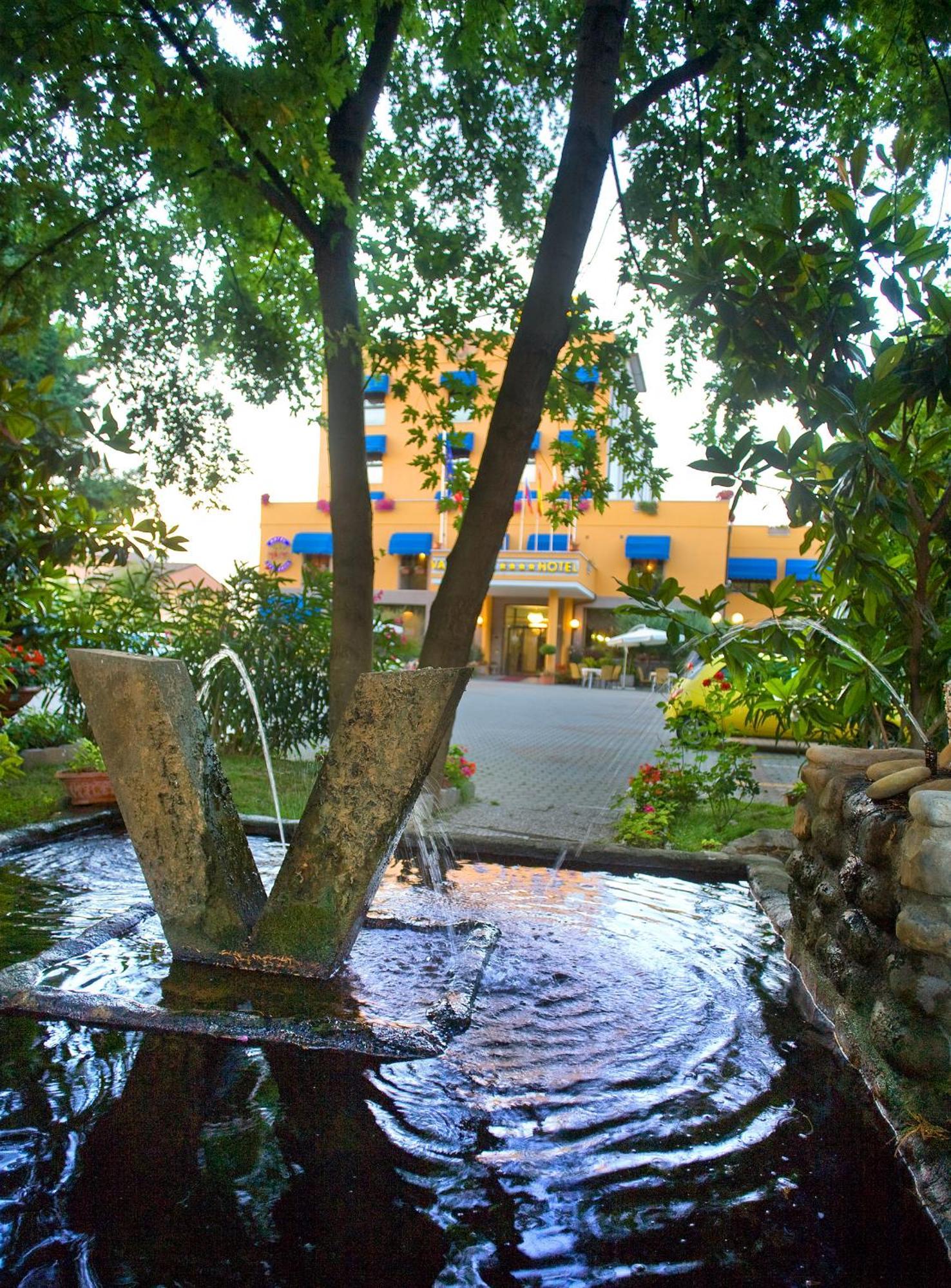 Valdenza Hotel Campegine Extérieur photo