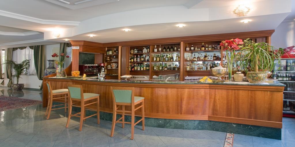 Valdenza Hotel Campegine Extérieur photo