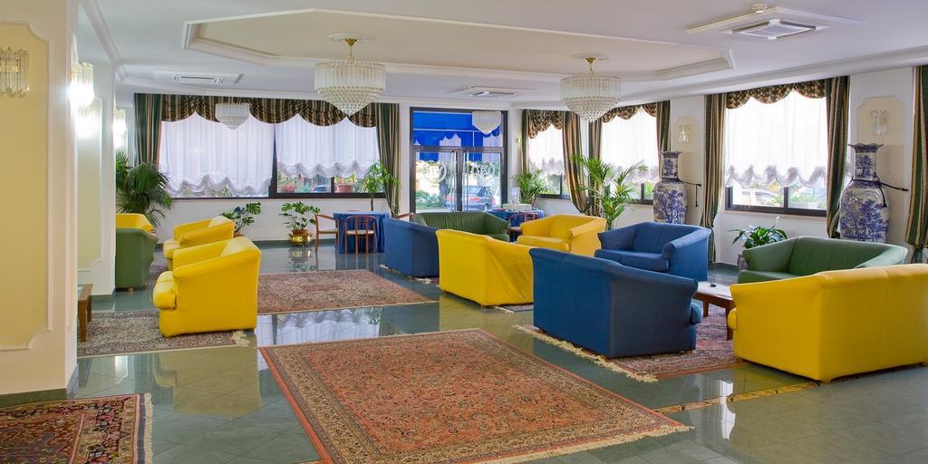 Valdenza Hotel Campegine Extérieur photo