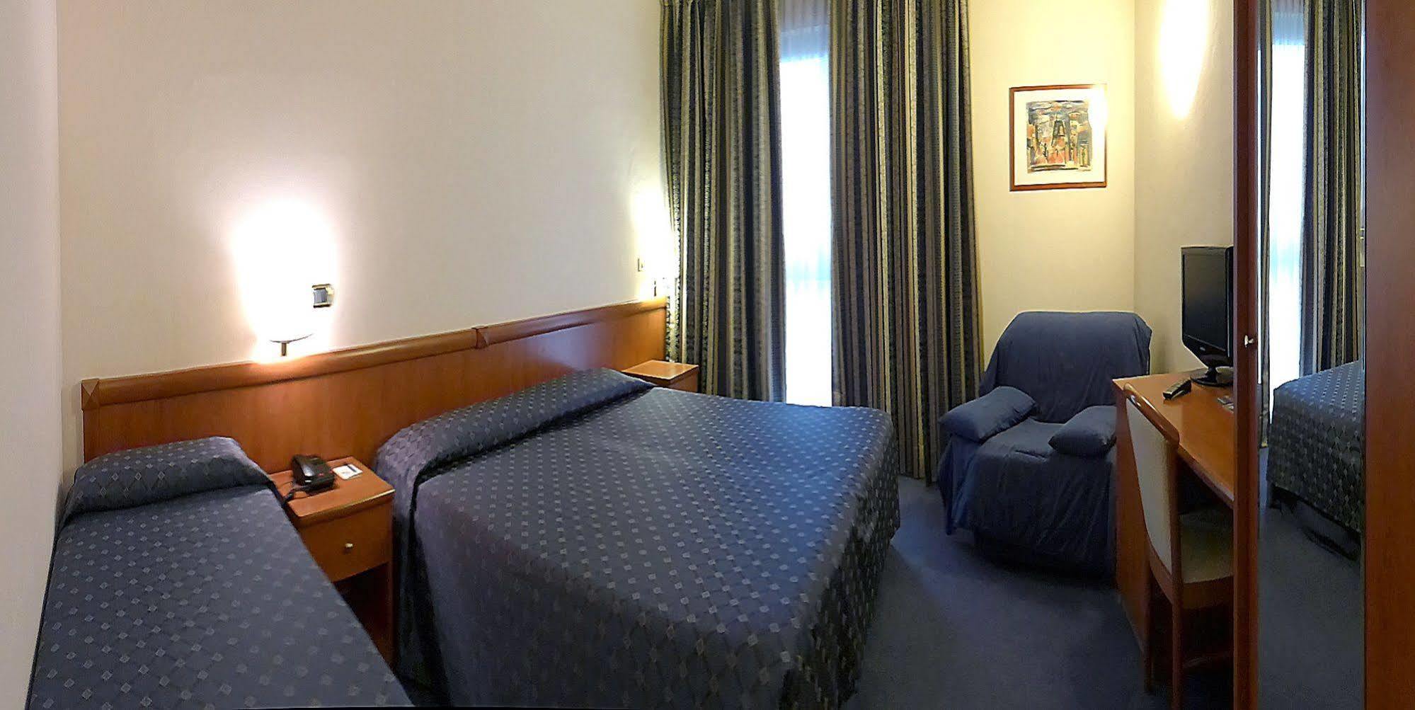 Valdenza Hotel Campegine Extérieur photo